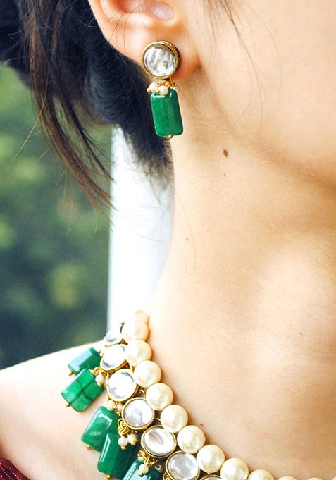 Green Semi Precious Stone And Kundan Necklace