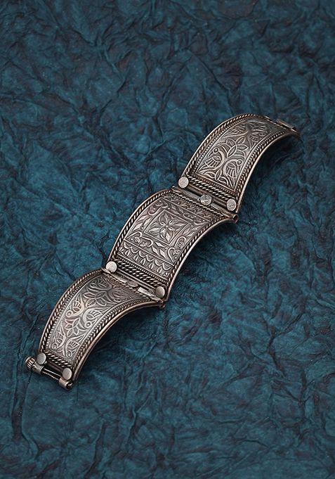 Silver Tone Textured Brass Bangle