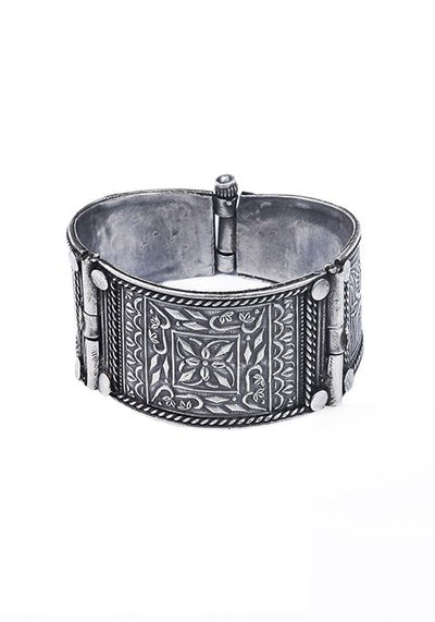 Silver Tone Textured Brass Bangle