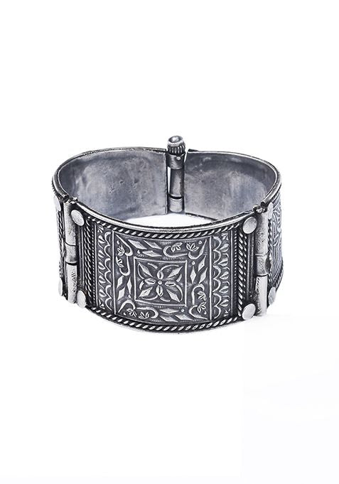 Silver Tone Textured Brass Bangle