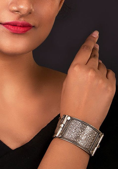 Silver Tone Textured Brass Bangle