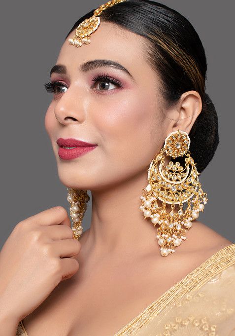 Pearl Bead Kundan Mangtika With Chandbali Earrings