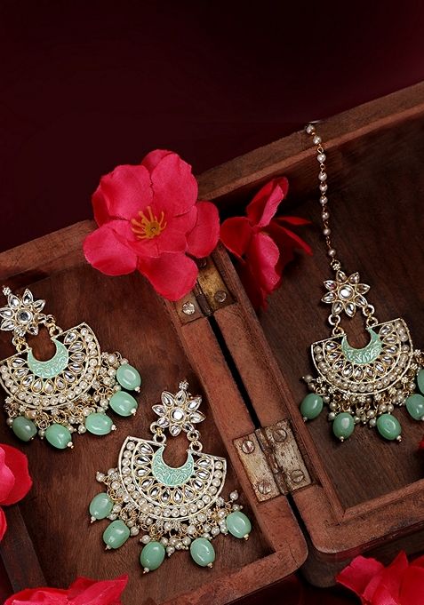 Green Cubic Zirconia Maang Tikka With Earrings