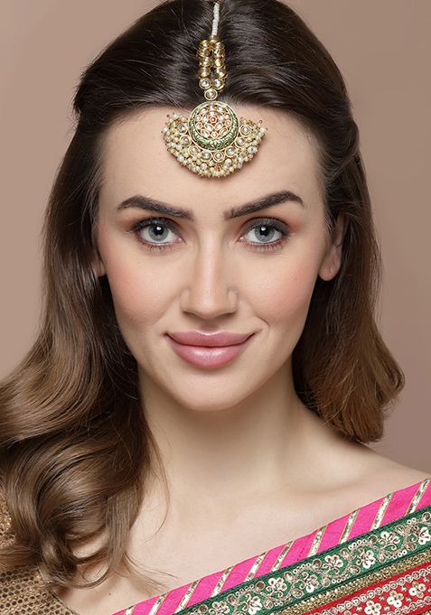 Green And Gold Kundan Pearl Maangtika