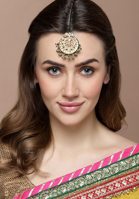 Gold And Green Pearl Kundan Maangtika