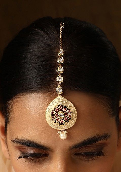 Multicolour Gold Tone Kundan Maangtika
