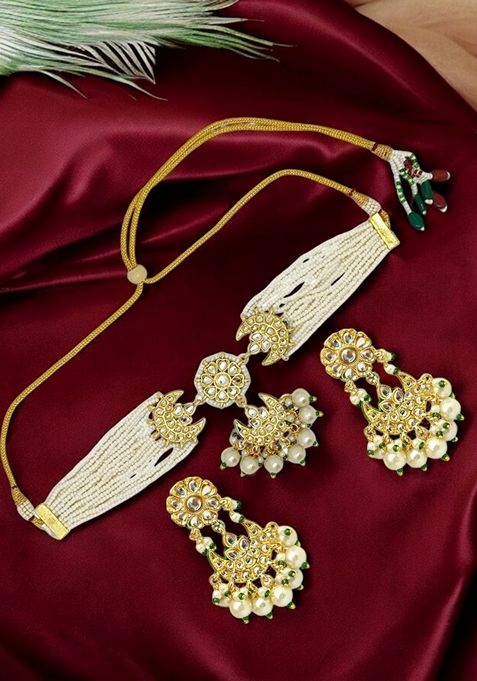 Gold Kundan Studded Necklace Set