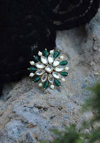 Green Pearl Twirl Pine Ring