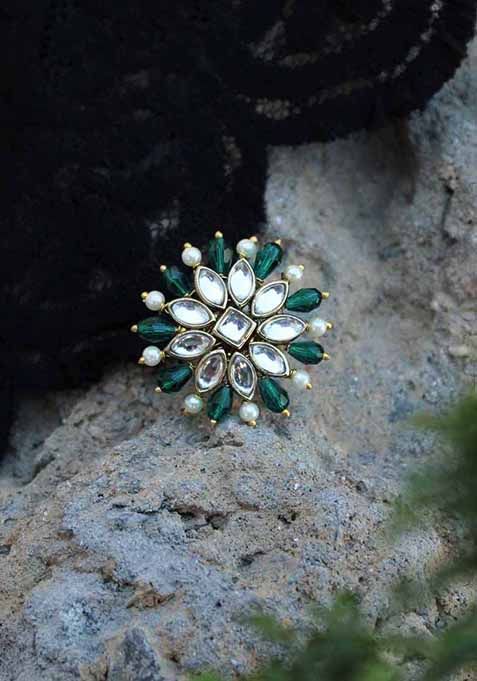 Green Pearl Twirl Pine Ring