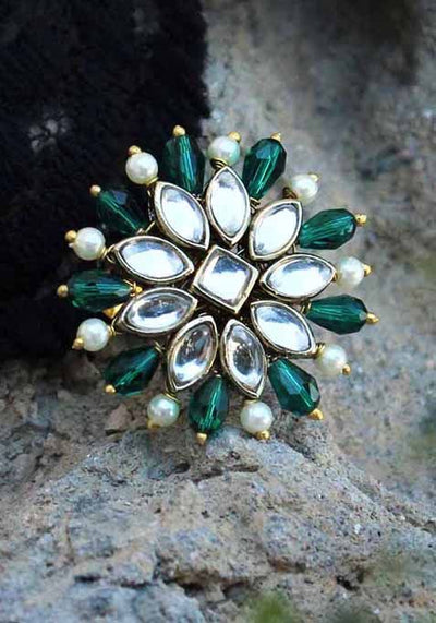 Green Pearl Twirl Pine Ring