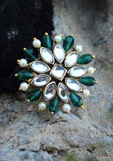 Green Pearl Twirl Pine Ring